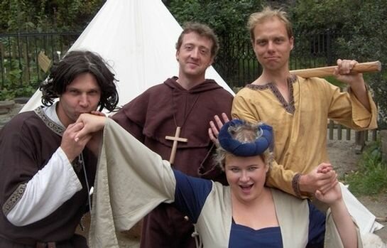 Theater à la Farce spielt "Freya's Liebe und Leid"
